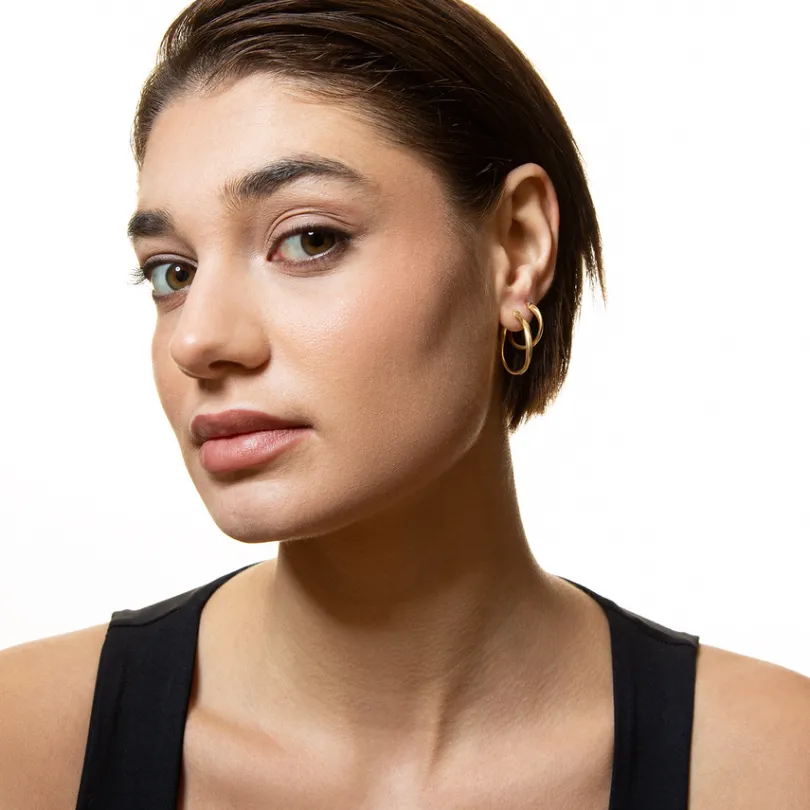 fine_basic_creolen_k_gelb_2-13.webp XENOX Echtgold | Ohrringe^FINE Basic Creolen, 14k Gelbgold goldfarben